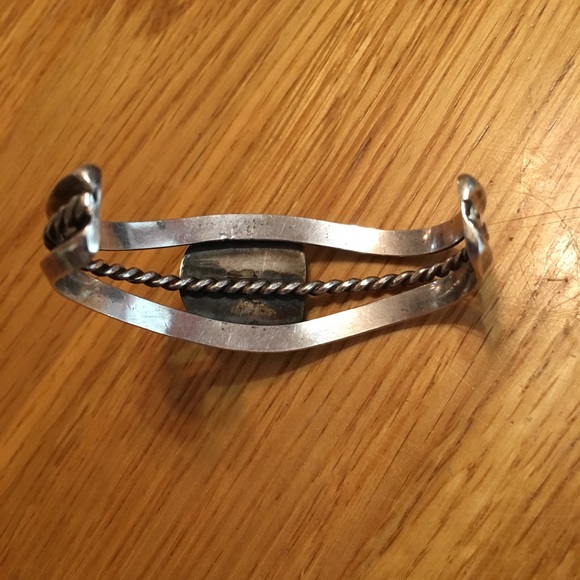 Small cuff bracelet - Picture 3 of 3